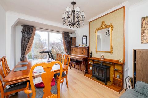 3 bedroom semi-detached house for sale, Mount Park, Carshalton SM5