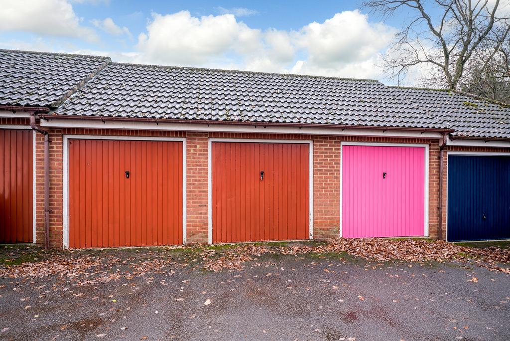 27-Eastbrook-Way-Garage-1001