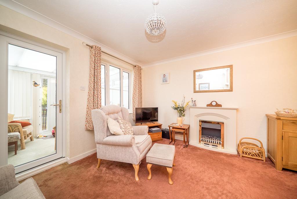 27-Eastbrook-Way-1007