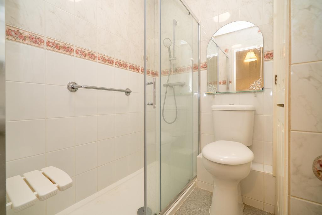 27-Eastbrook-Way-1011
