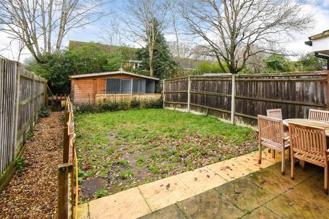 2 bedroom end of terrace house for sale, Cresley Drive, Hook RG27