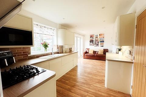 3 bedroom semi-detached house for sale, Derby Gardens, Wallsend