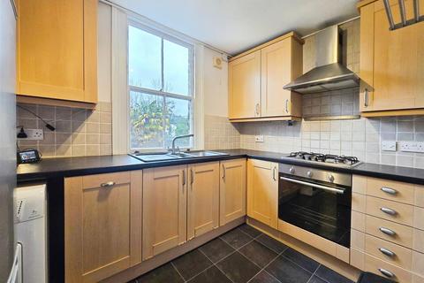 1 bedroom house to rent, Russell Road, Wimbledon SW19