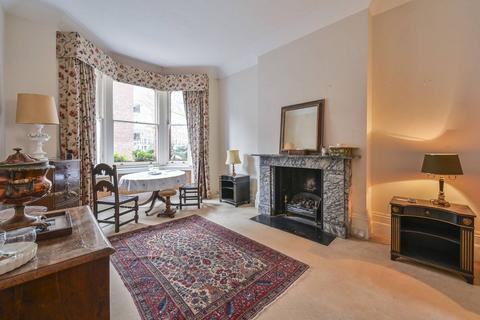 3 bedroom flat for sale, Ralston Street, Chelsea, London, SW3