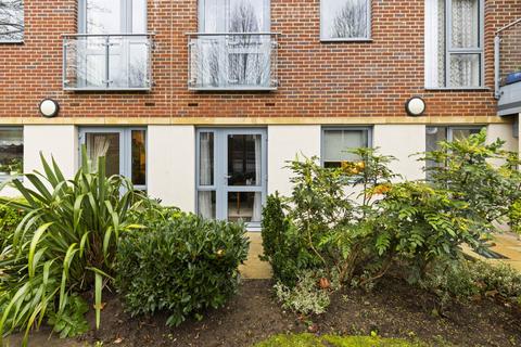 1 bedroom retirement property for sale, Shotfield, Wallington SM6