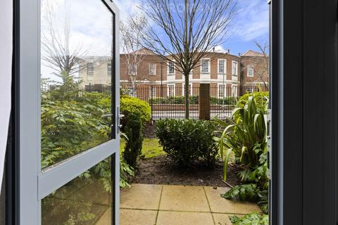 1 bedroom retirement property for sale, Shotfield, Wallington SM6