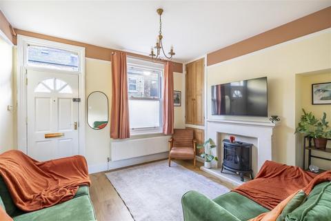 2 bedroom terraced house to rent, Brownlow Street, York