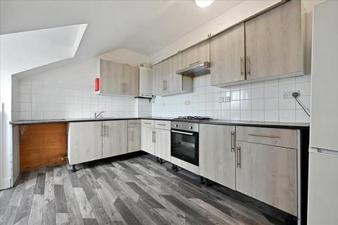 4 bedroom flat for sale, Station Road, London, NW10