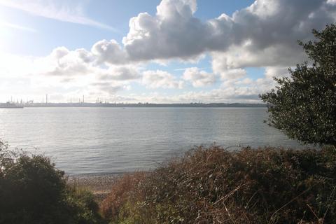 undefined, Westfield Common, Hamble, Southampton