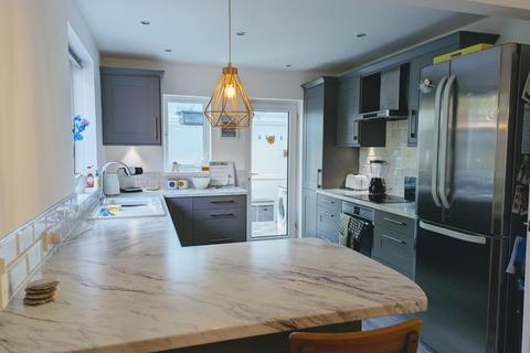 2 bedroom semi-detached bungalow for sale, Westfield Common, Hamble, Southampton