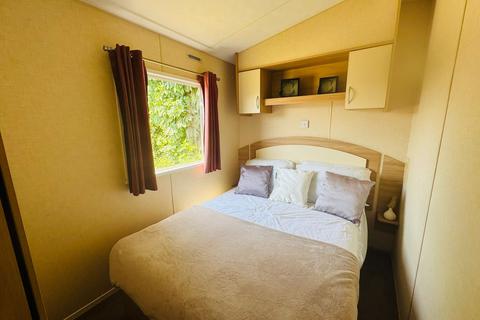 3 bedroom static caravan for sale, Low Road, Harwich CO12