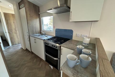 2 bedroom static caravan for sale, Dymchurch Road, New Romney TN28