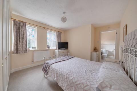 4 bedroom detached house for sale, Watermead, Stratton St Margaret, Swindon, SN3