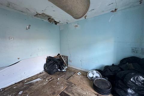 2 bedroom end of terrace house for sale, High Street, Ebbw Vale