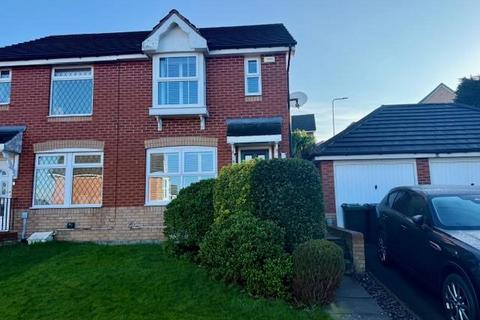 2 bedroom townhouse for sale, Longroyd, Thackley, Bradford