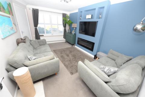 2 bedroom townhouse for sale, Longroyd, Thackley, Bradford