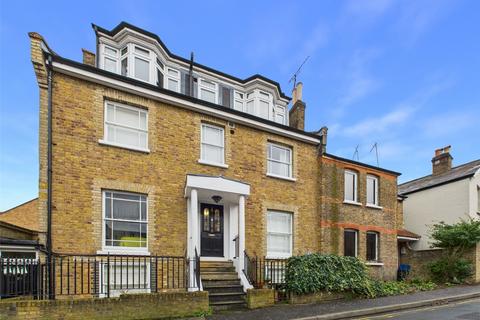1 bedroom apartment to rent, Princes Road, Surrey