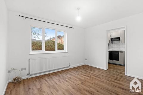 1 bedroom flat to rent, Reddings Park, Reddings, Cheltenham, GL51
