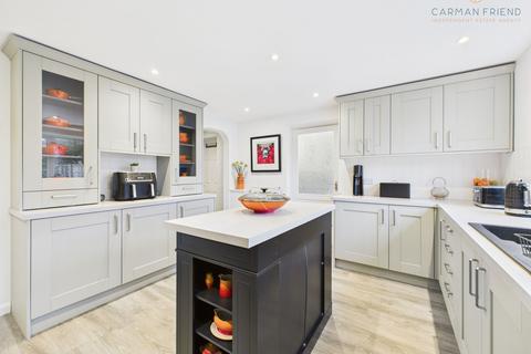 4 bedroom detached house for sale, Millers Close, Waverton, CH3