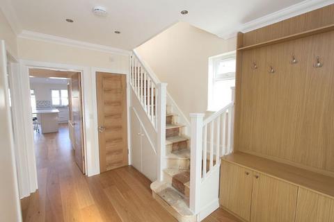4 bedroom semi-detached house to rent, Cockfosters, Barnet EN4