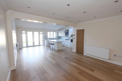 4 bedroom semi-detached house to rent, Cockfosters, Barnet EN4