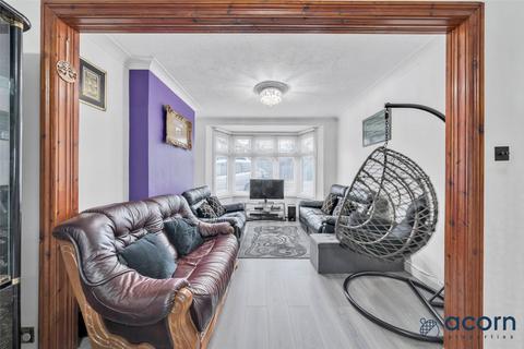 4 bedroom semi-detached house for sale, Rydal Gardens, London NW9
