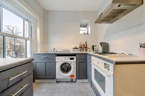 1 bedroom flat for sale, Granville Park, London, SE13
