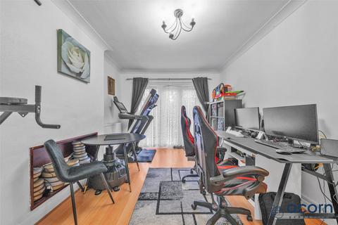 3 bedroom semi-detached house for sale, Rydal Gardens, London NW9