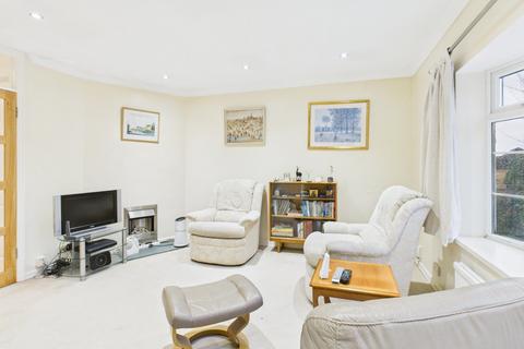 2 bedroom apartment for sale, Lexham Gardens, Amersham, Buckinghamshire, HP6