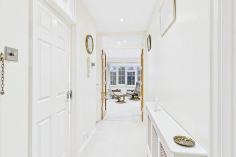 2 bedroom apartment for sale, Lexham Gardens, Amersham, Buckinghamshire, HP6