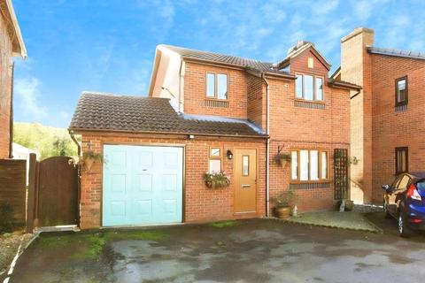 4 bedroom detached house for sale, Gittens Drive, Shropshire TF4