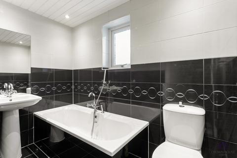 3 bedroom semi-detached house for sale, Long Lane, London, N3