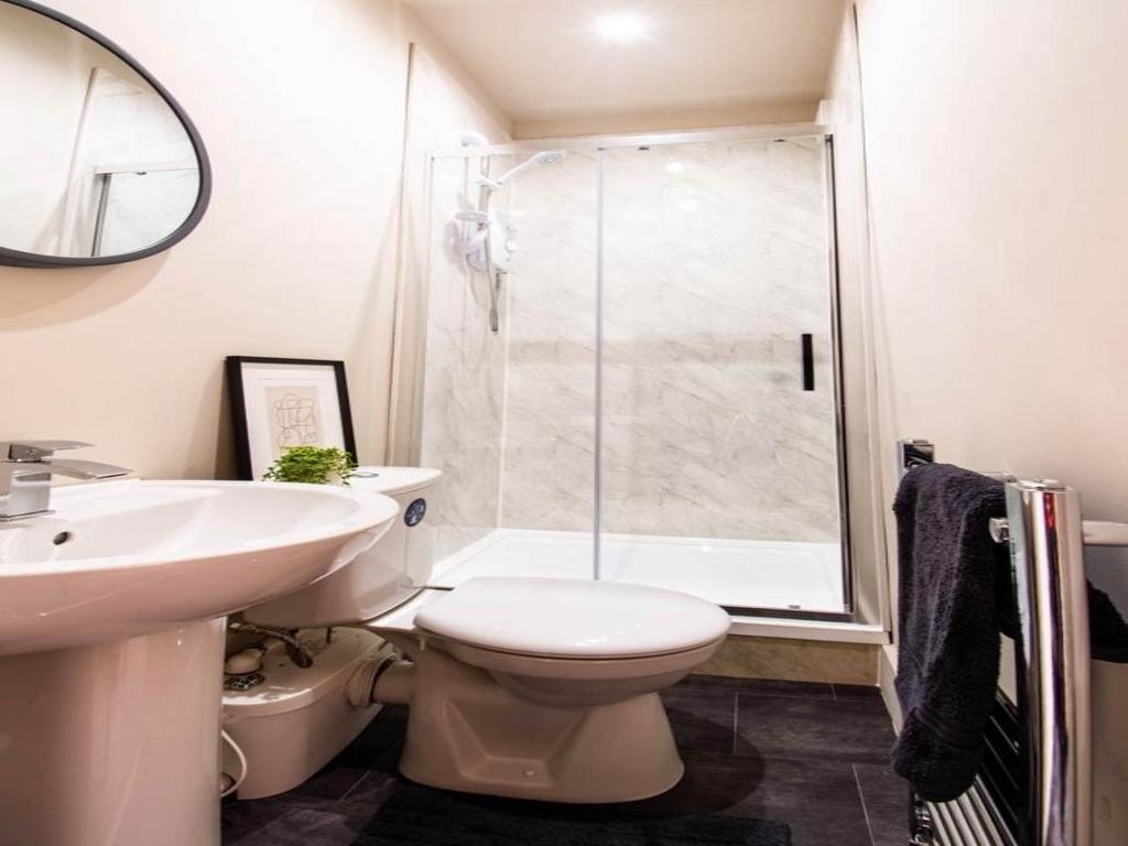 Ensuite 2