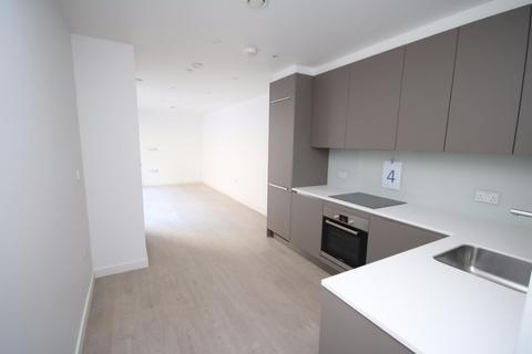 2 bedroom flat to rent, Seven Sisters Road, Finsbury Park