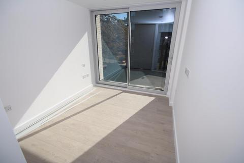 2 bedroom flat to rent, Seven Sisters Road, Finsbury Park