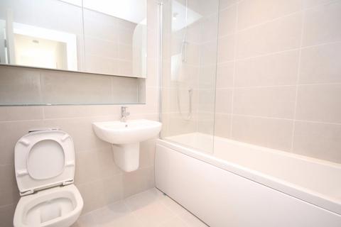 2 bedroom flat to rent, Seven Sisters Road, Finsbury Park