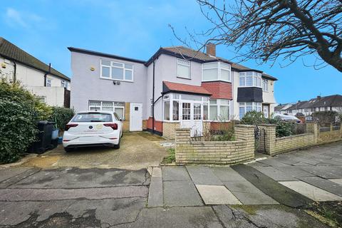 5 bedroom semi-detached house for sale, Wensleydale Avenue,  Ilford, IG5