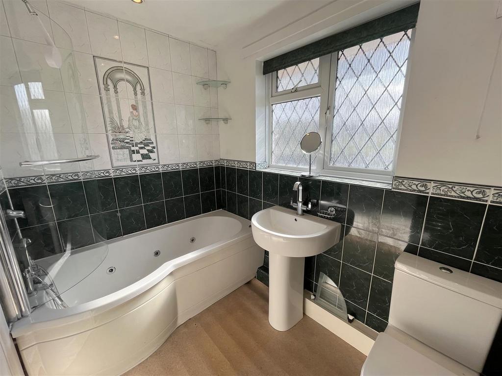 Family bathroom