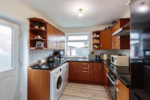3 bedroom semi-detached house for sale, Downham Road, Leyland PR25
