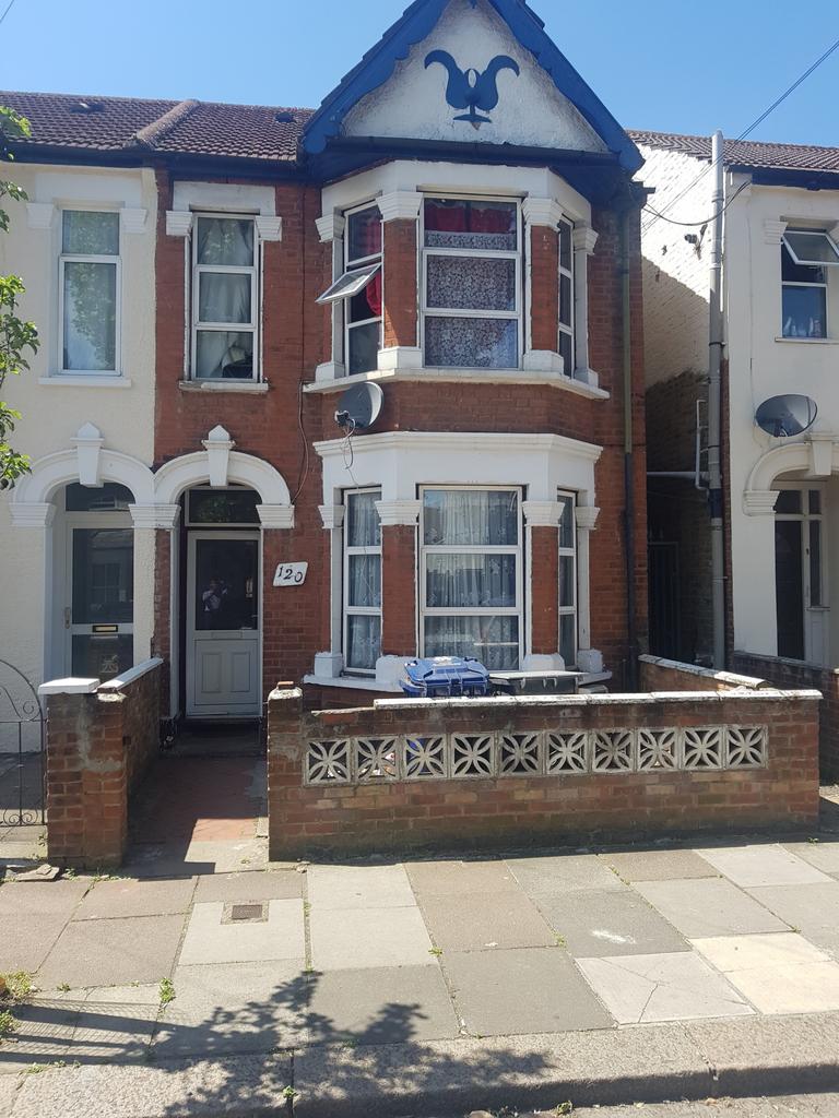 A four to five bedroom  to  rent