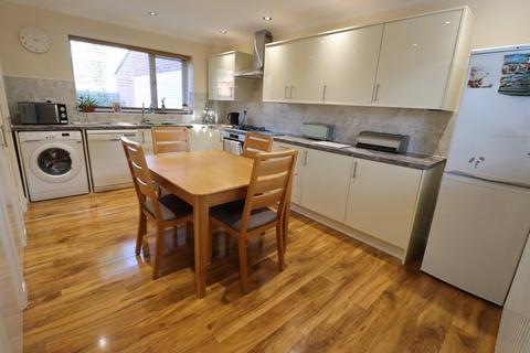 2 bedroom end of terrace house for sale, Hartford Close, Rayleigh, SS6