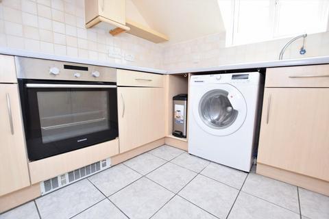 2 bedroom flat for sale, Ridley Close, Barking, IG11