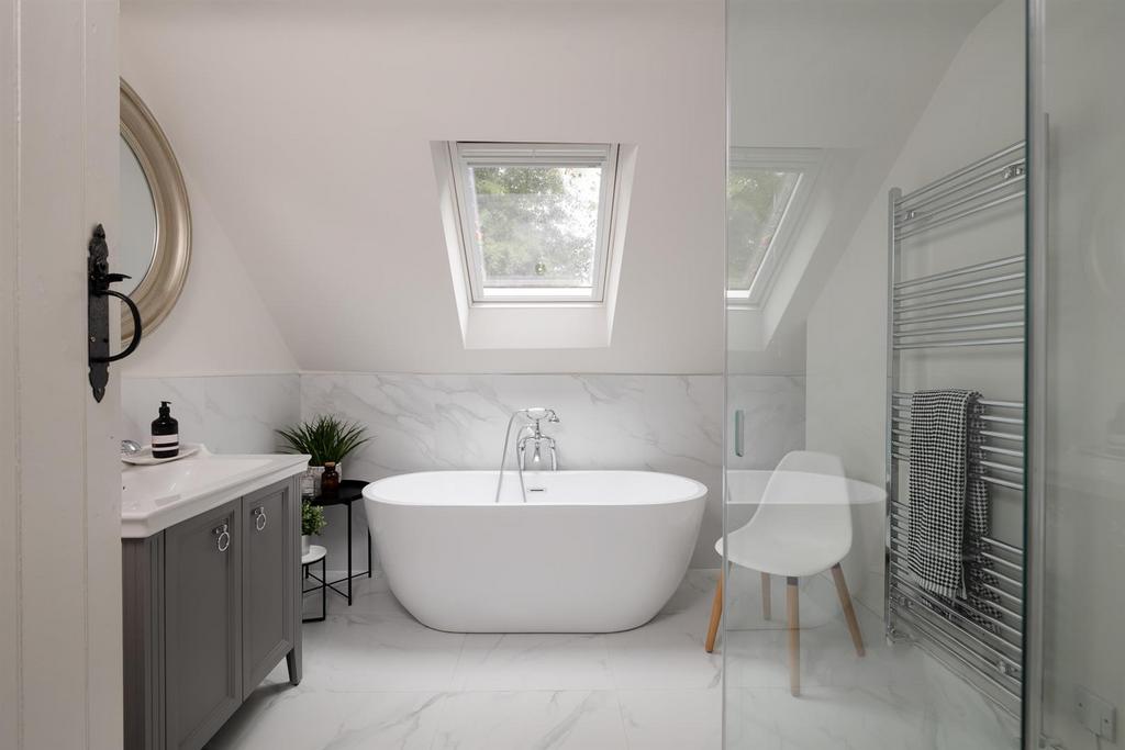 Annexe - Bathroom