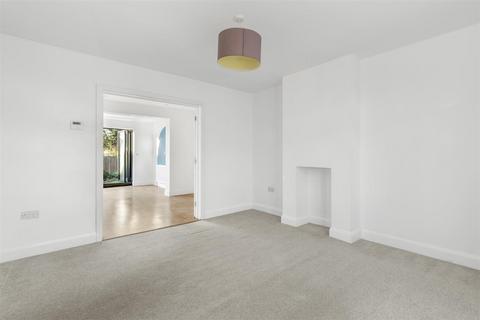 2 bedroom semi-detached house for sale, Crossway, Pinner HA5