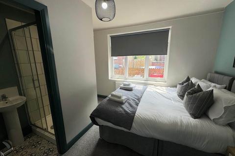 undefined, Cobden Terrace (Room 3), Leeds LS12