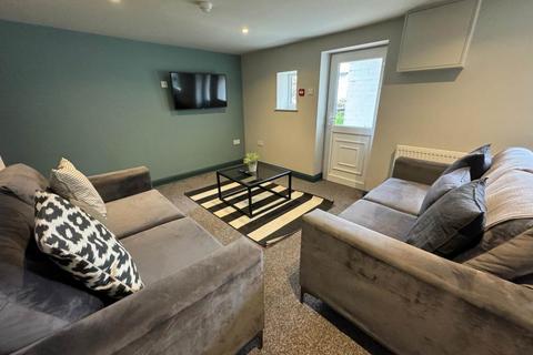undefined, Cobden Terrace (Room 3), Leeds LS12