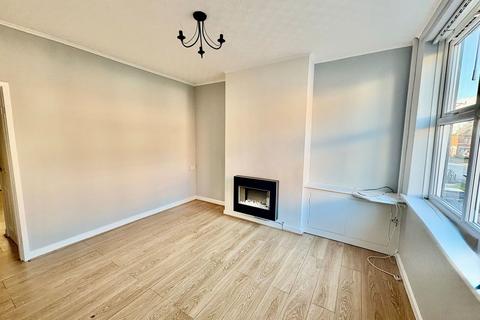 3 bedroom terraced house to rent, Brook Street, Dudley DY3