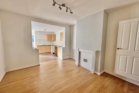 3 bedroom terraced house to rent, Brook Street, Dudley DY3