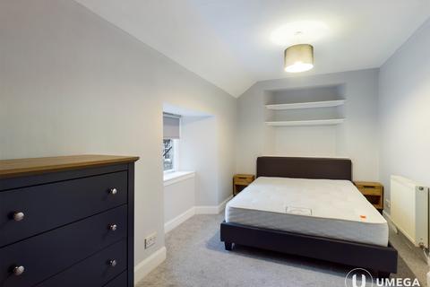 2 bedroom apartment to rent, Porteous Pend, Grassmarket, Edinburgh, EH1