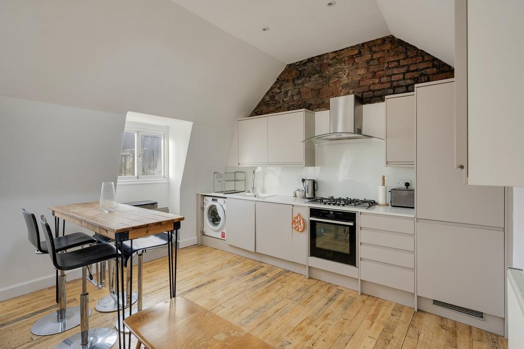 Kitchen ()